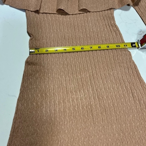 Olivaceous Tan Stretch Cable Knit Long Sleeve Sweater Mini Dress Small - Picture 7 of 9